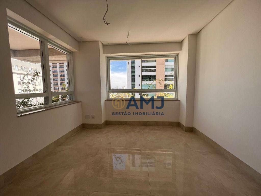 Apartamento à venda com 4 quartos, 256m² - Foto 16