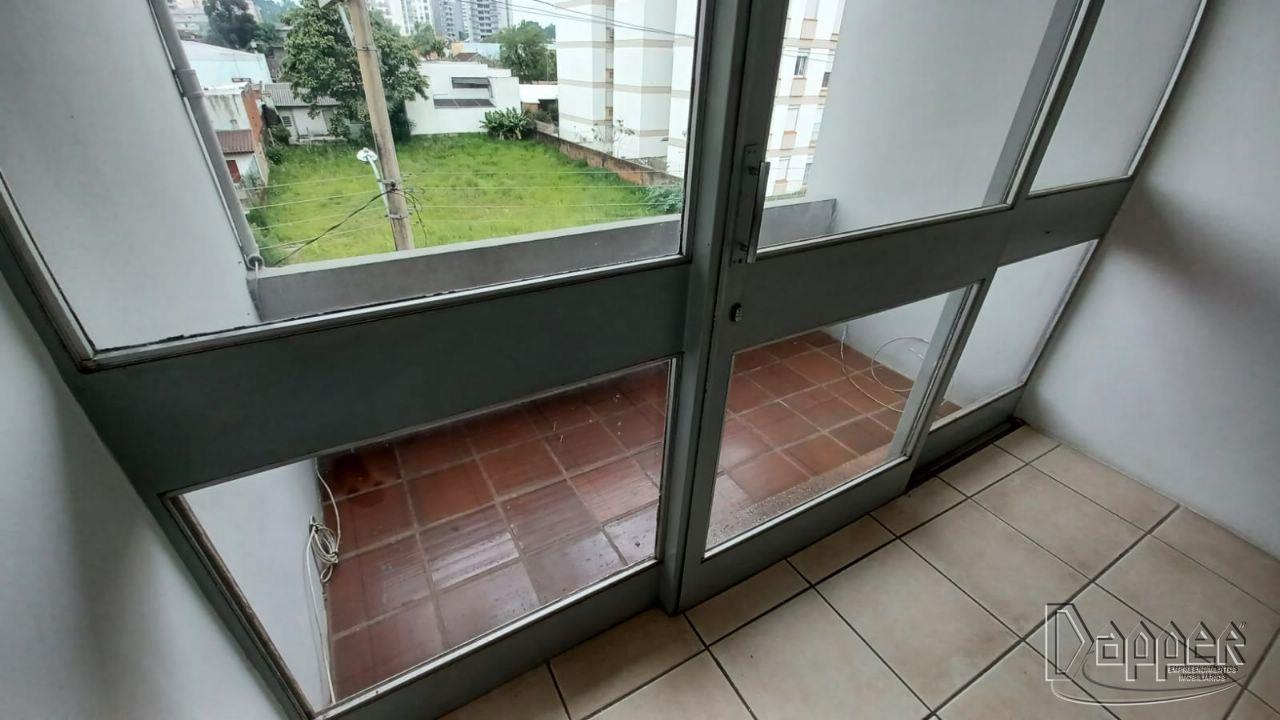 Apartamento para alugar com 2 quartos, 93m² - Foto 6