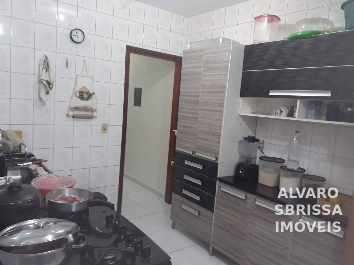 Casa à venda com 2 quartos, 90m² - Foto 5