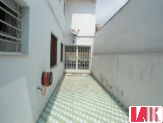 Casa para alugar com 3 quartos, 100m² - Foto 2