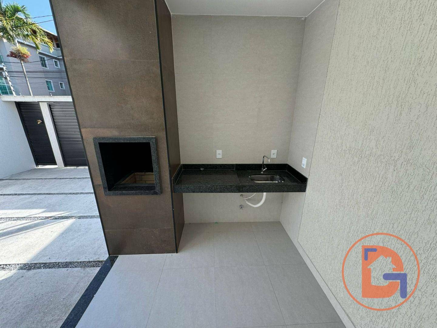 Casa à venda com 3 quartos, 135M2 - Foto 2