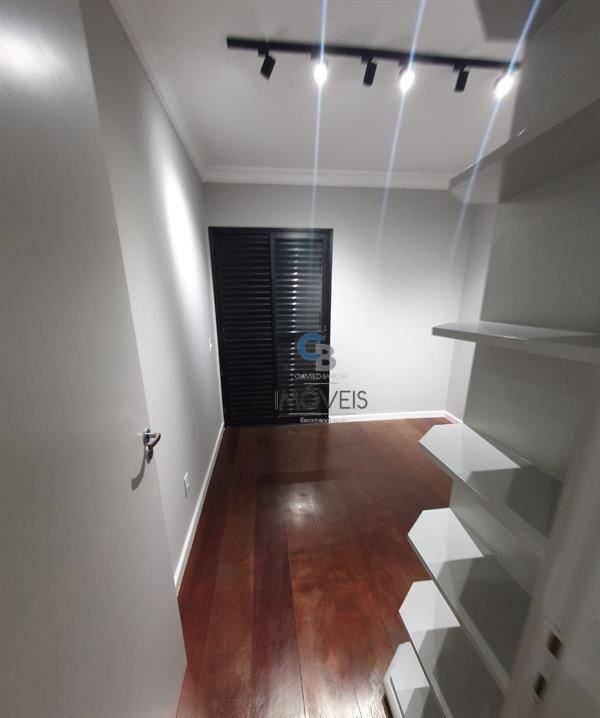 Apartamento à venda com 3 quartos, 114m² - Foto 12