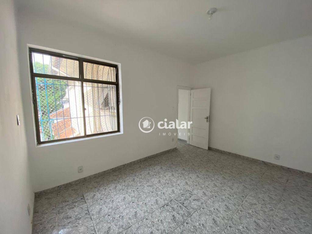 Apartamento para alugar com 2 quartos, 70m² - Foto 17