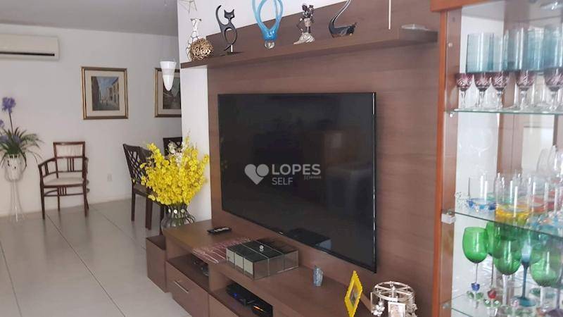 Apartamento à venda com 4 quartos, 173m² - Foto 4