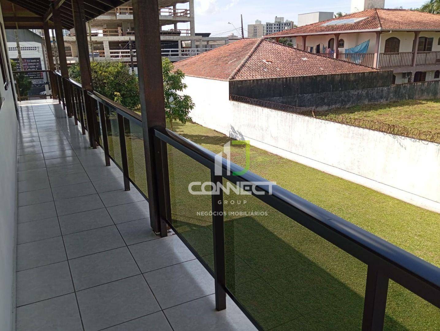 Casa à venda com 4 quartos, 240m² - Foto 37