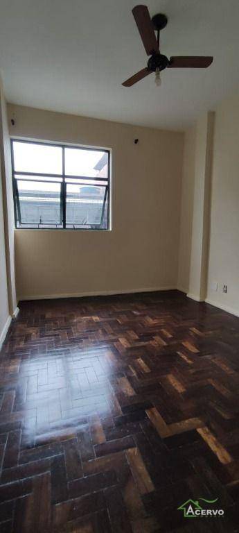 Apartamento à venda com 2 quartos, 30m² - Foto 11