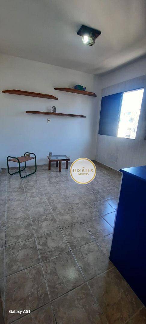 Apartamento para alugar com 4 quartos, 200m² - Foto 14