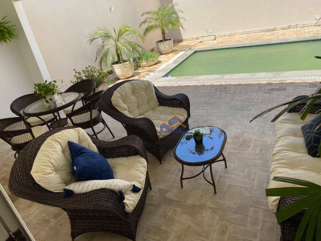 Casa à venda com 3 quartos, 200m² - Foto 29