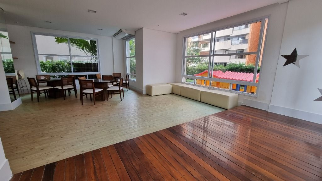 Apartamento à venda com 3 quartos, 134m² - Foto 29