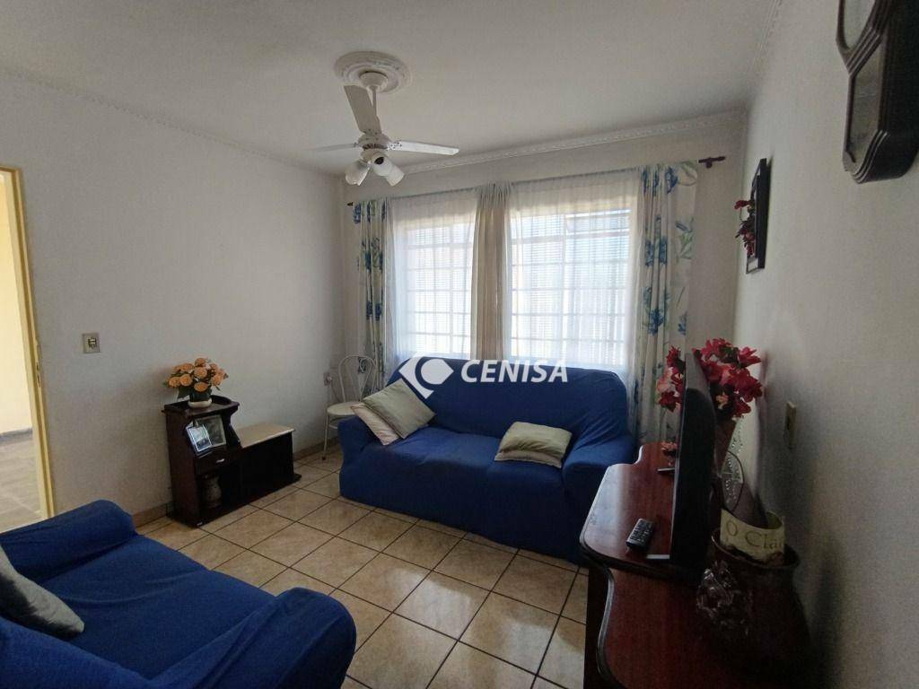 Casa à venda com 4 quartos, 220m² - Foto 5