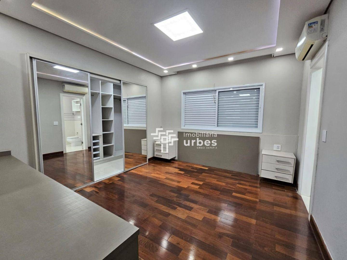 Casa à venda com 4 quartos, 220m² - Foto 17