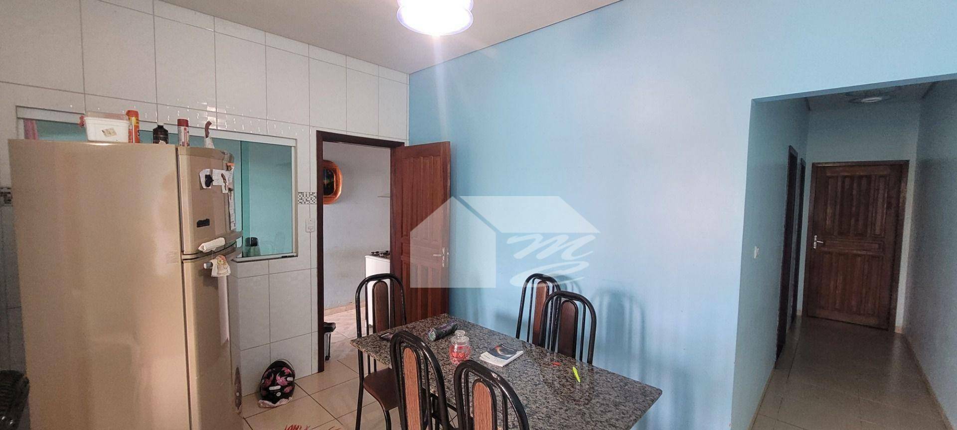 Casa à venda com 2 quartos, 90m² - Foto 6