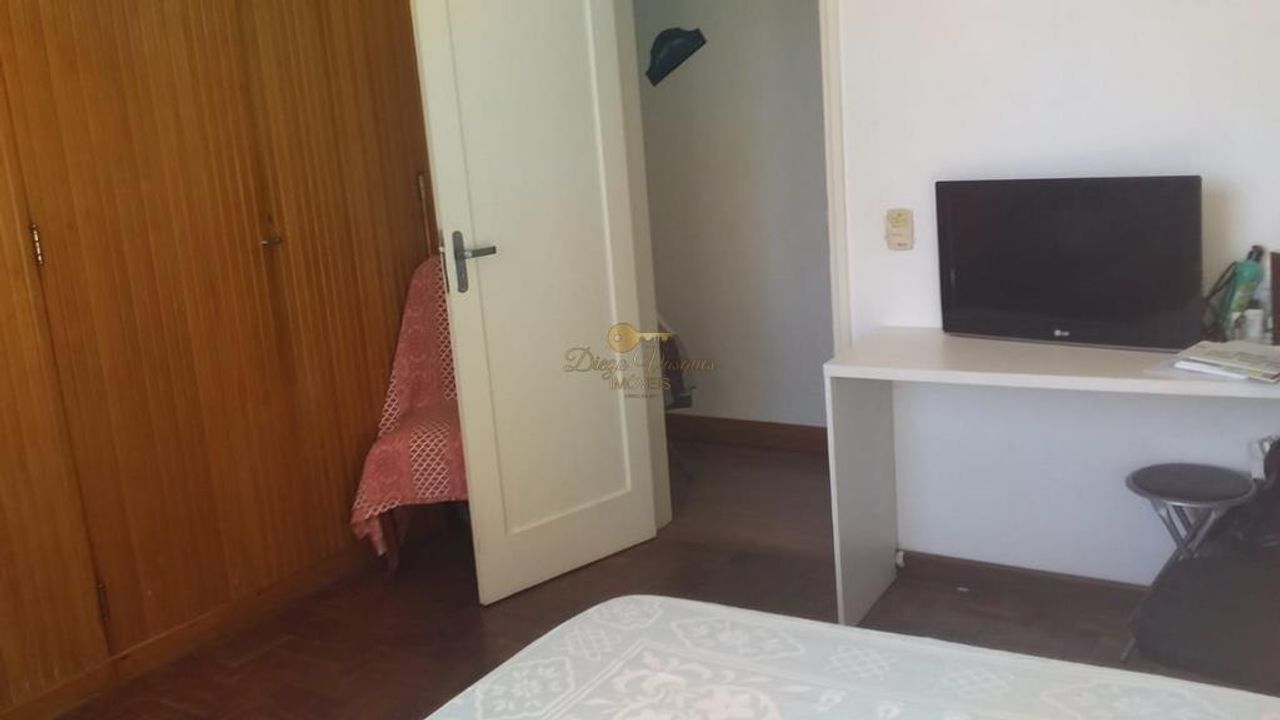 Casa à venda com 3 quartos, 200m² - Foto 12