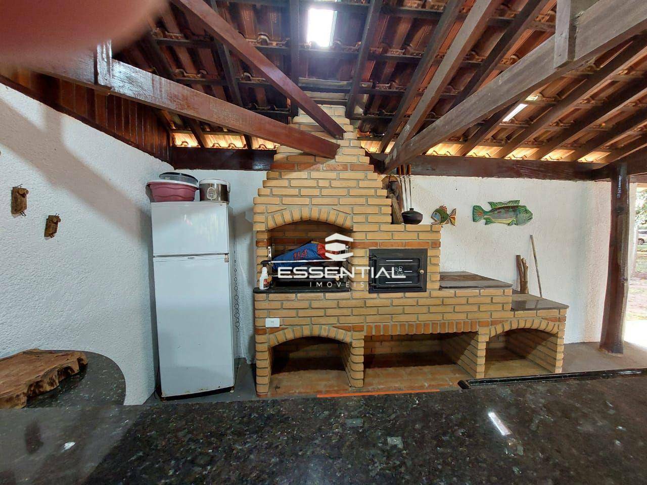 Chácara à venda com 2 quartos, 220m² - Foto 21