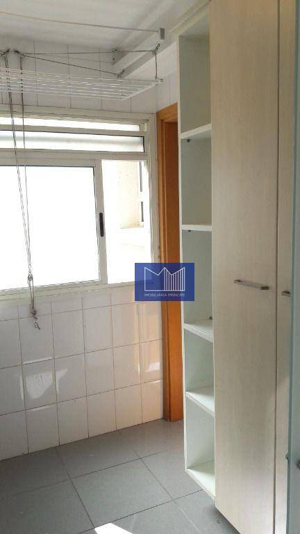 Apartamento à venda com 3 quartos, 140m² - Foto 2