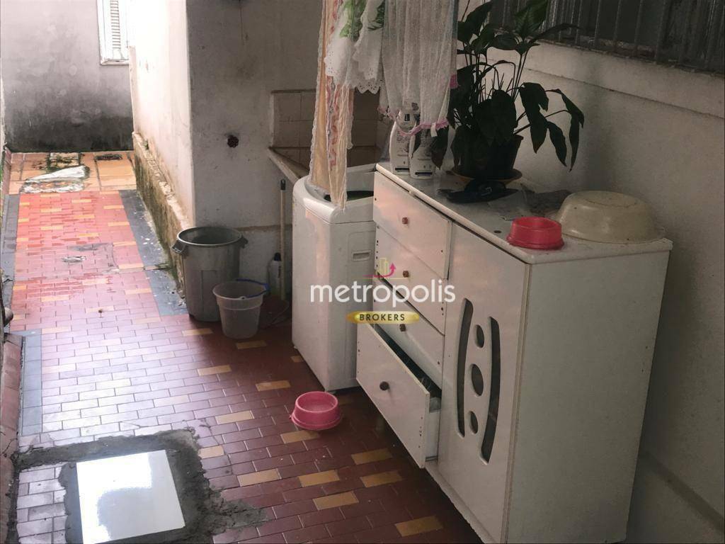 Casa à venda com 3 quartos, 200m² - Foto 11