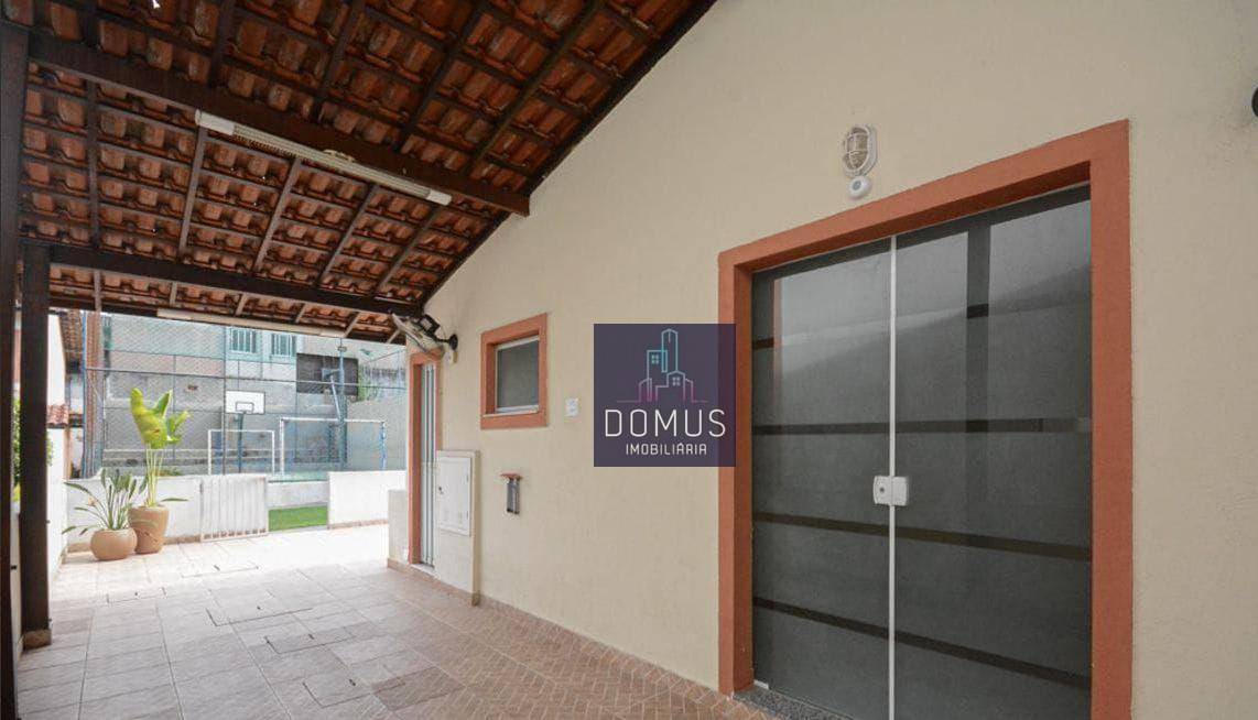 Casa à venda com 2 quartos, 90m² - Foto 1