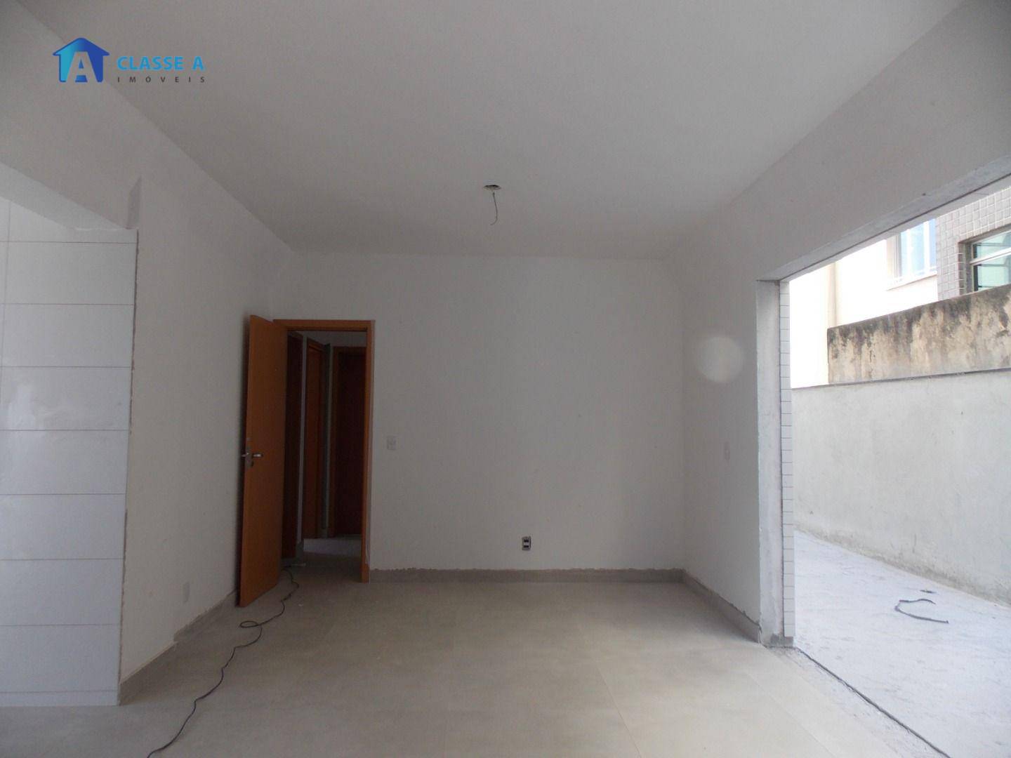 Apartamento à venda com 3 quartos, 136m² - Foto 6