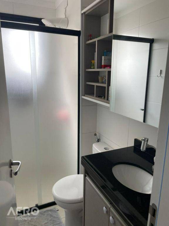 Apartamento à venda com 2 quartos, 48m² - Foto 17