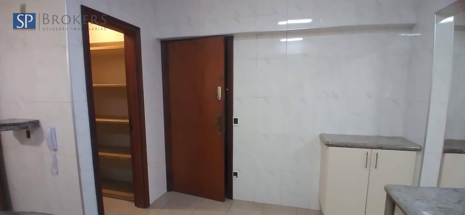 Apartamento à venda com 3 quartos, 245m² - Foto 18