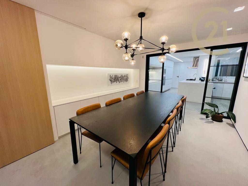 Apartamento à venda com 3 quartos, 241m² - Foto 14