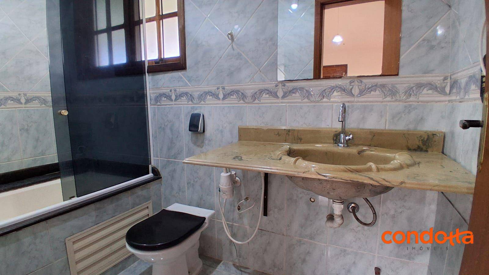 Casa, 3 quartos, 245 m² - Foto 3