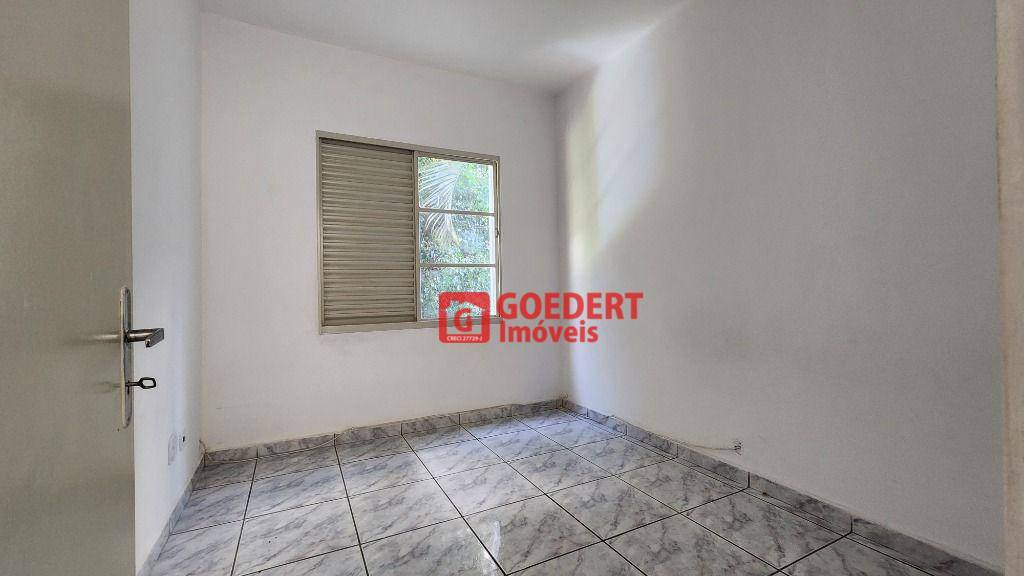 Apartamento para alugar com 3 quartos, 65m² - Foto 8