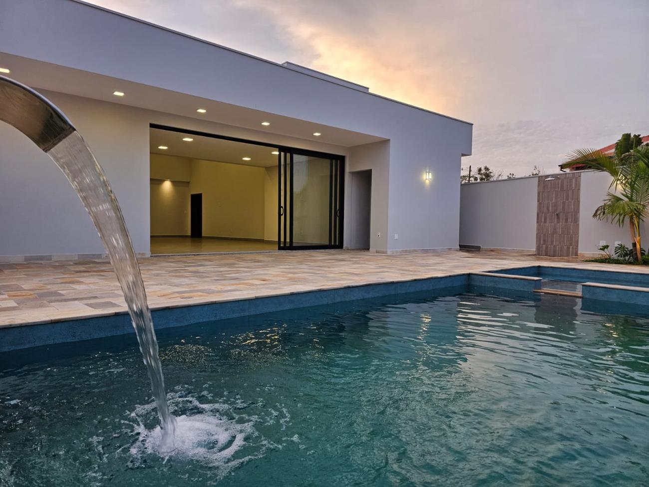 Casa à venda com 3 quartos, 325m² - Foto 25