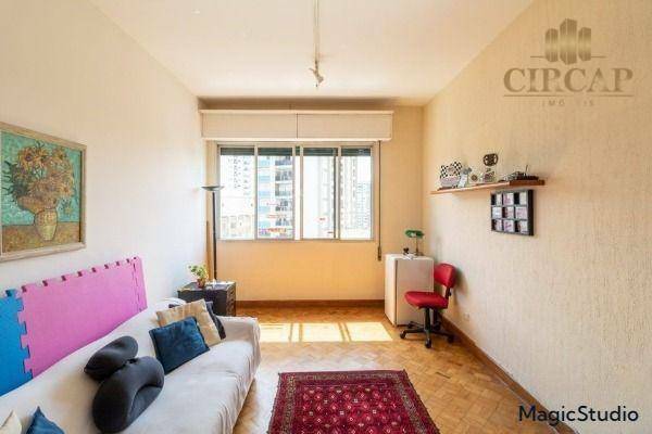 Apartamento à venda com 3 quartos, 246m² - Foto 9