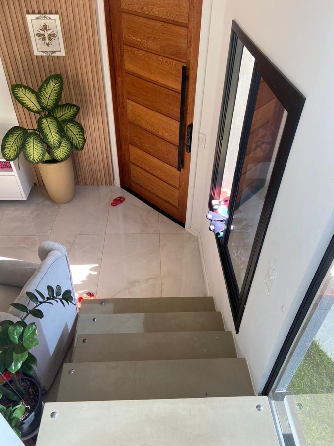 Casa para alugar com 4 quartos, 270m² - Foto 5