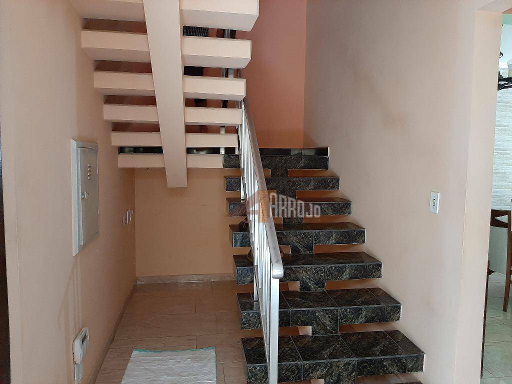 Sobrado à venda com 3 quartos, 140m² - Foto 5