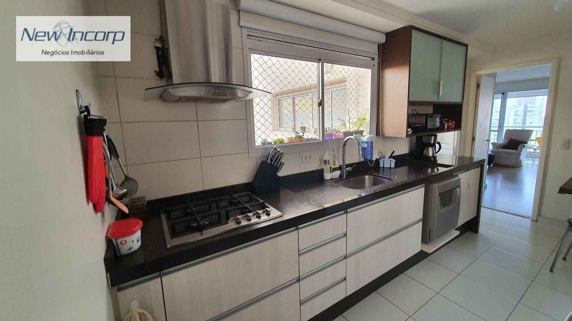 Apartamento à venda com 3 quartos, 135m² - Foto 17