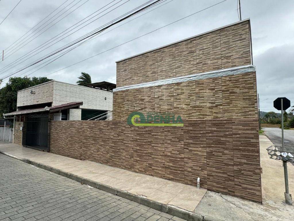 Casa à venda com 5 quartos, 280m² - Foto 2