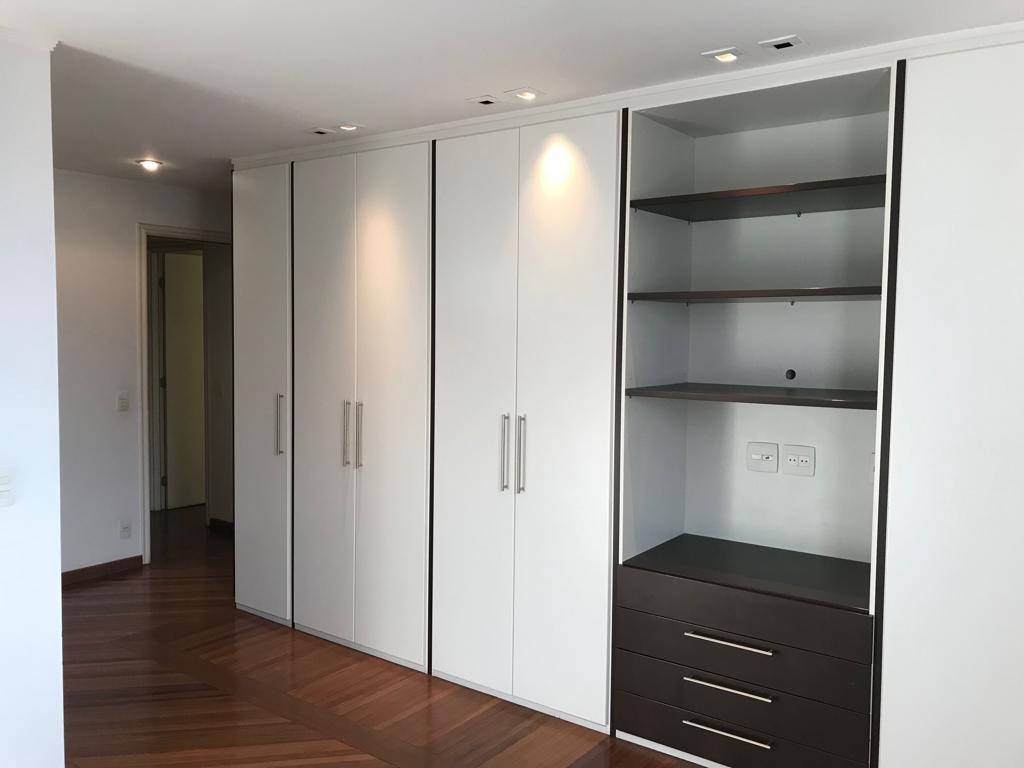 Apartamento à venda com 3 quartos, 125m² - Foto 16