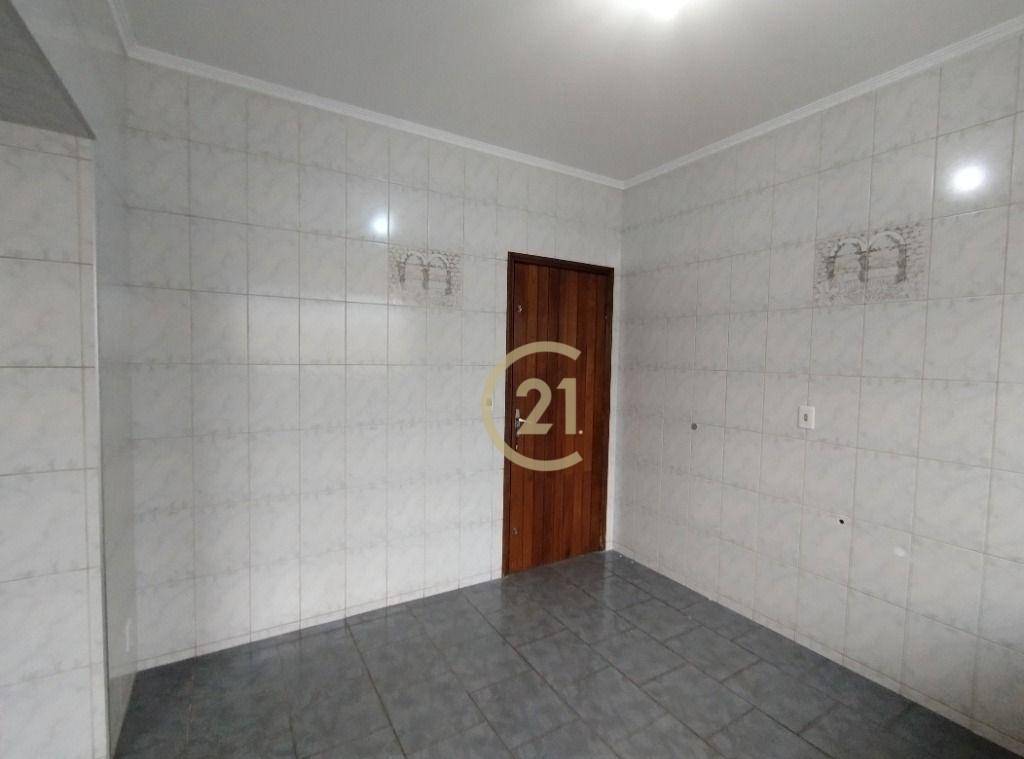 Casa à venda com 4 quartos, 260m² - Foto 27