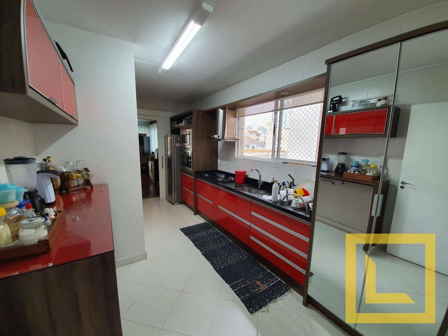 Apartamento à venda com 4 quartos, 168m² - Foto 5