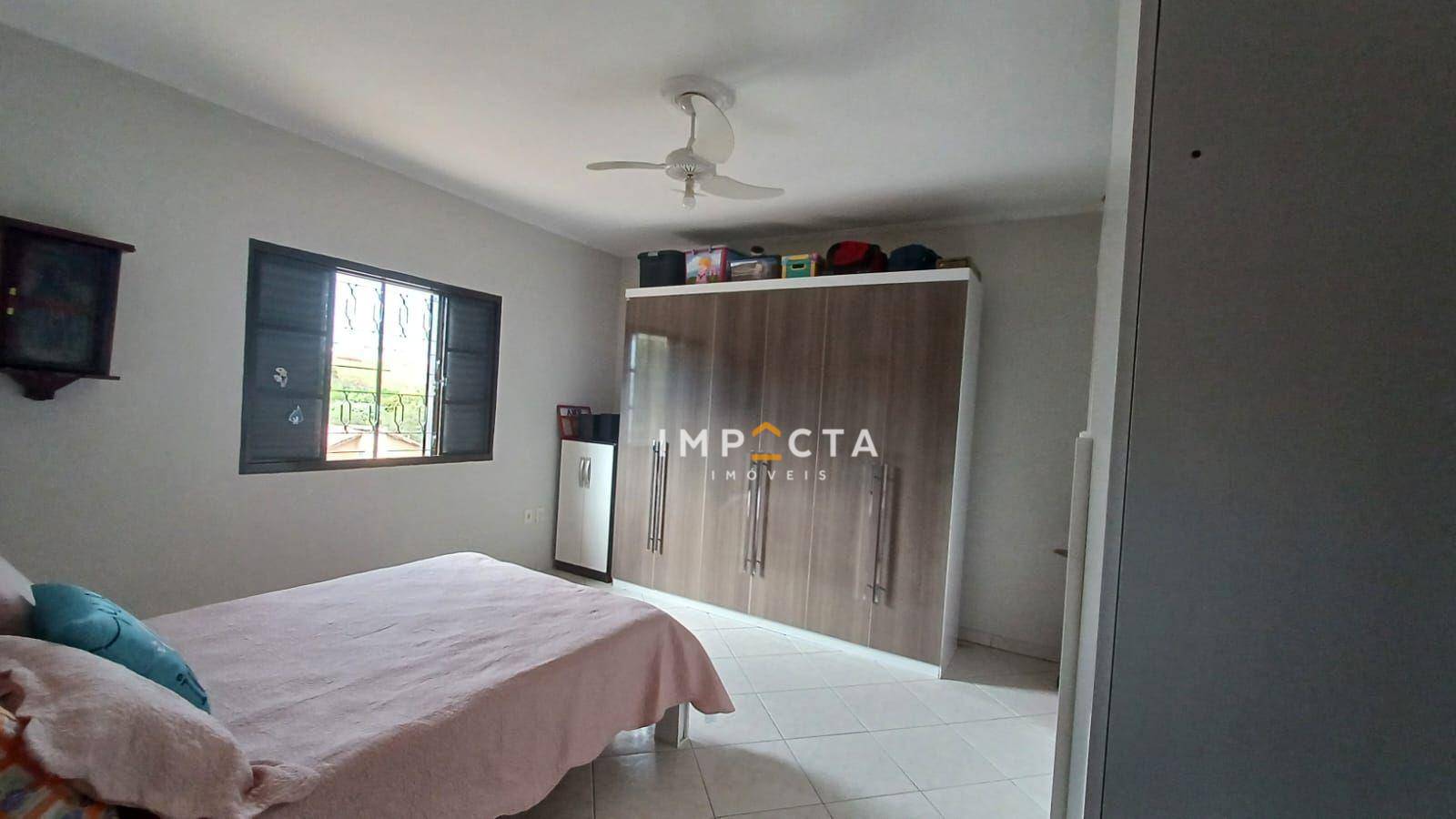 Casa à venda com 4 quartos, 320m² - Foto 17