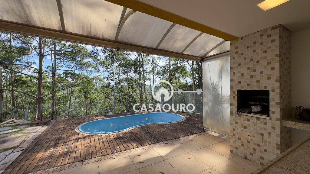 Casa de Condomínio à venda com 4 quartos, 397m² - Foto 3