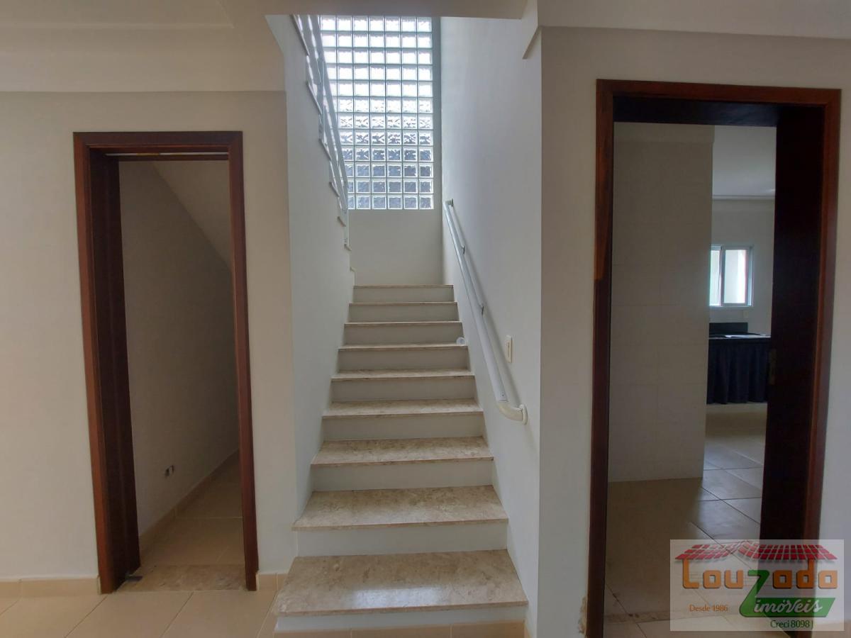 Sobrado à venda com 4 quartos, 250m² - Foto 5