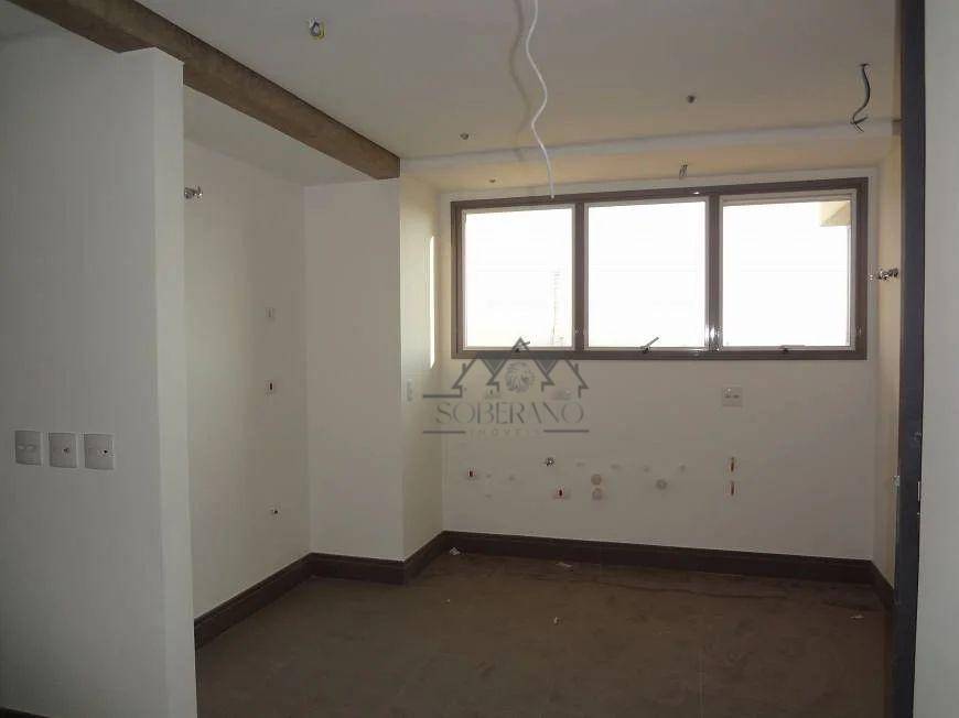 Apartamento à venda com 4 quartos, 227m² - Foto 15