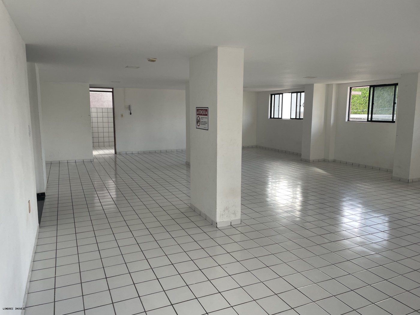 Apartamento à venda com 3 quartos, 147m² - Foto 19