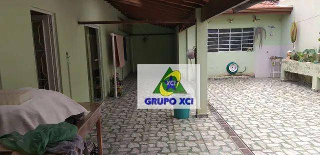 Casa, 4 quartos, 180 m² - Foto 1