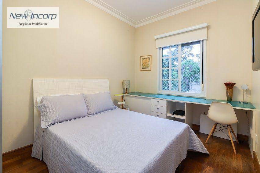 Casa à venda com 4 quartos, 325m² - Foto 47