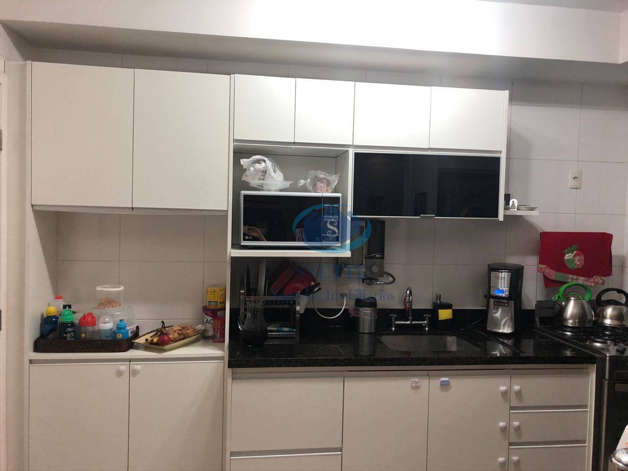 Apartamento à venda com 3 quartos, 72m² - Foto 2