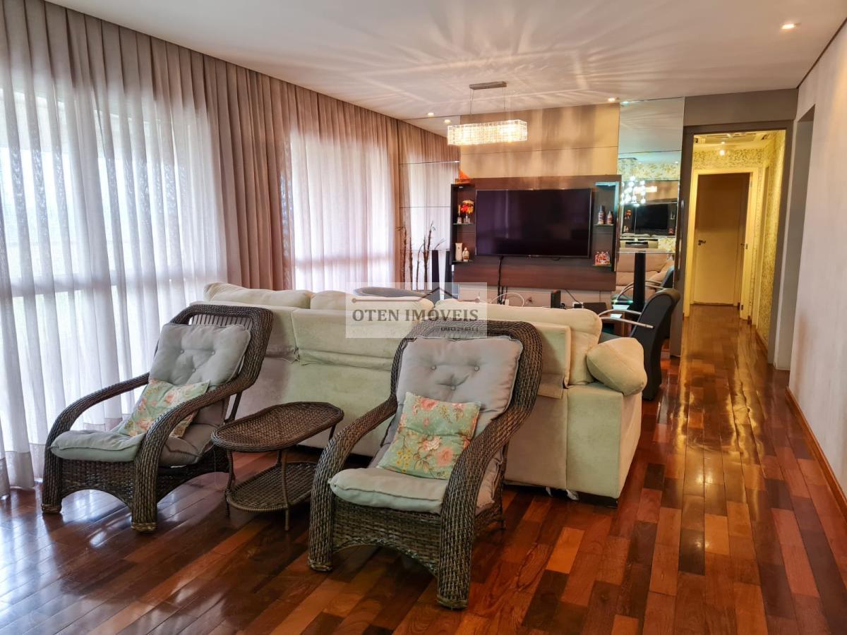 Apartamento à venda com 3 quartos, 156m² - Foto 3