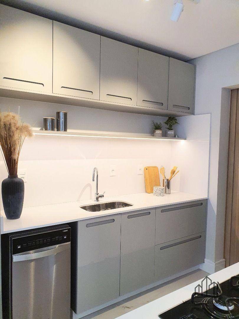 Apartamento à venda com 3 quartos, 130m² - Foto 8