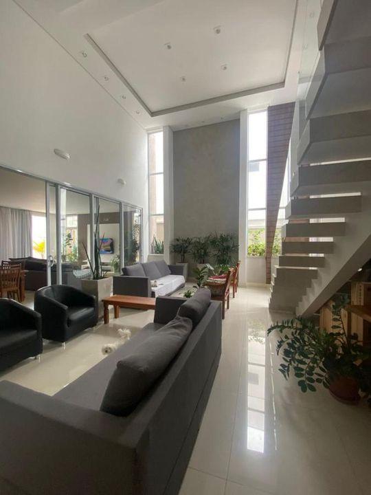 Casa de Condomínio à venda com 4 quartos, 451m² - Foto 2