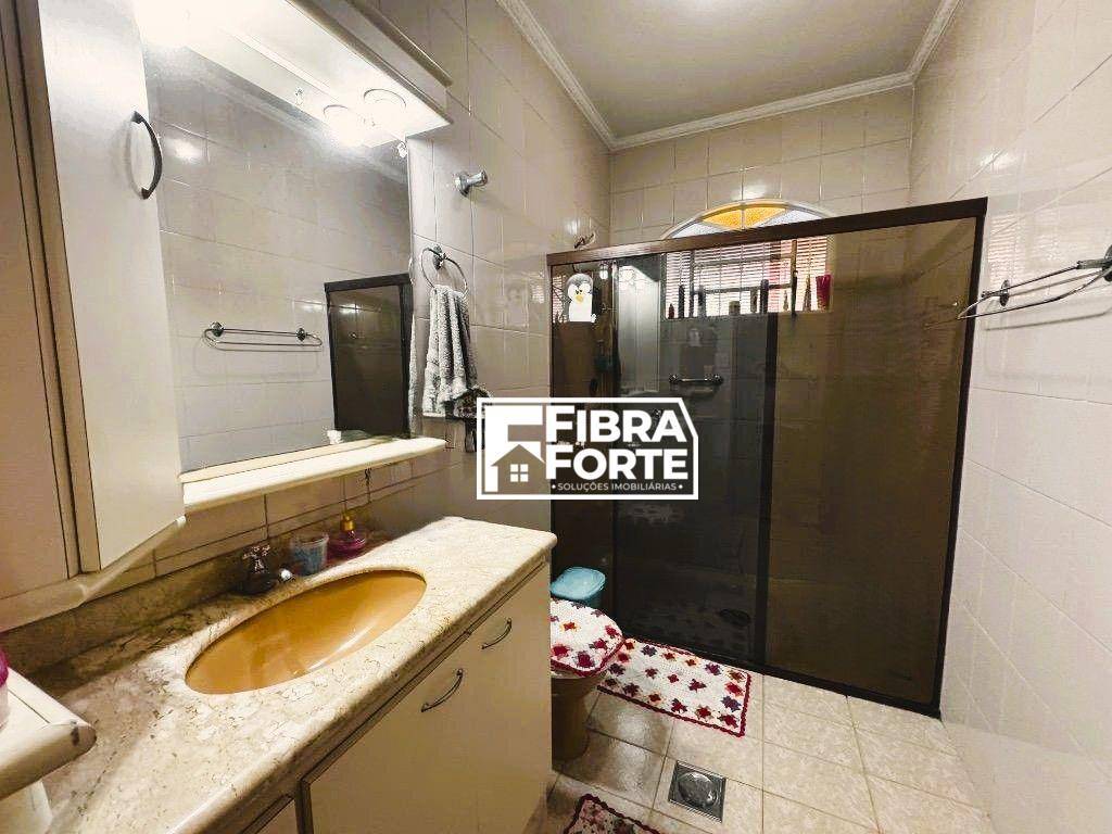 Casa, 3 quartos, 190 m² - Foto 18