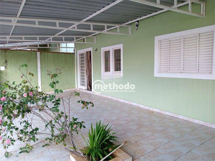 Casa à venda com 5 quartos, 200m² - Foto 1