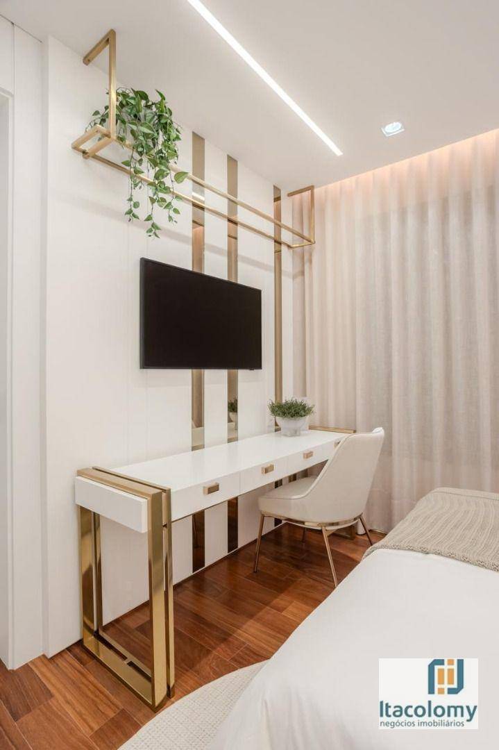 Apartamento para alugar com 3 quartos, 320m² - Foto 3